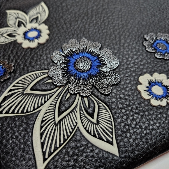 Vera Bradley Mallory Genuine Leather RFID Wristlet Bag Clutch Lotus Blooms Black - Picture 5 of 8